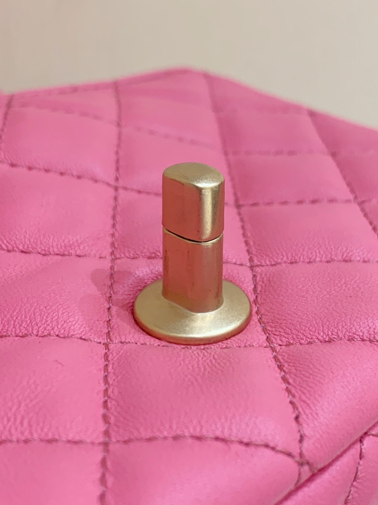 Chanel Classic flap bag Mirror Boutique