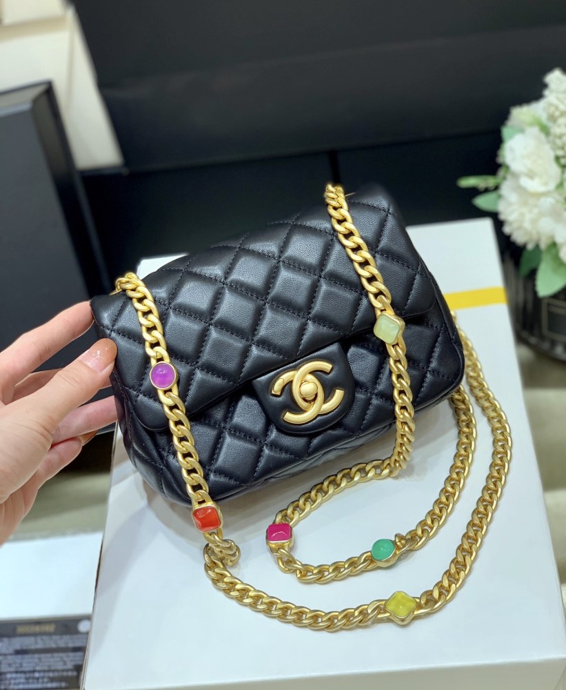 Chanel Classic flap bag Mirror Boutique