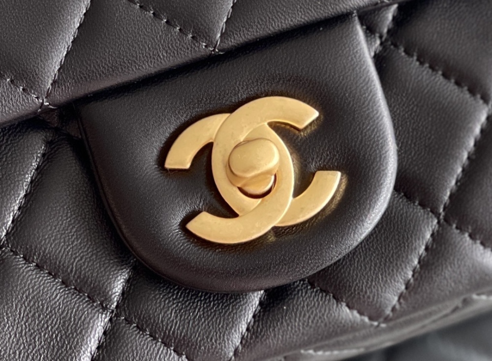 Chanel CF  flap bag Mirror Boutique