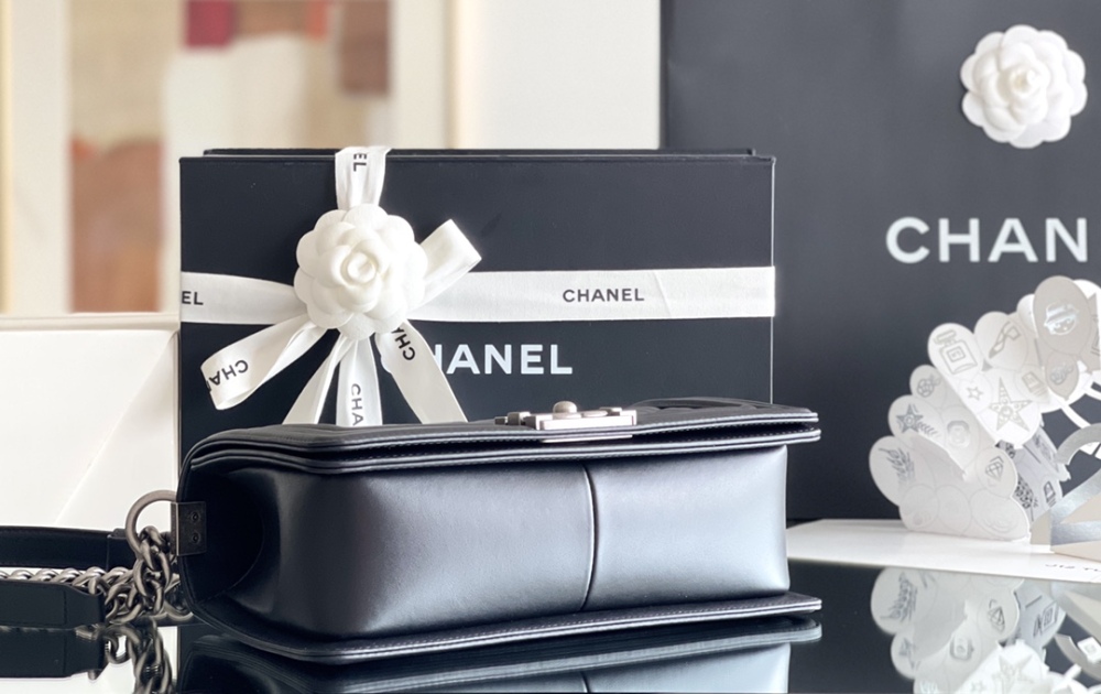 Chanel Leboy MM 25cm Mirror Boutique