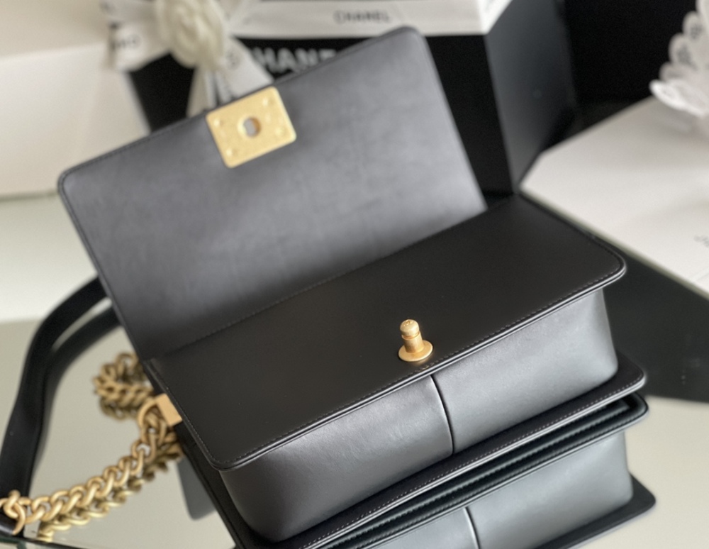 Chanel Leboy MM 25cm Mirror Boutique