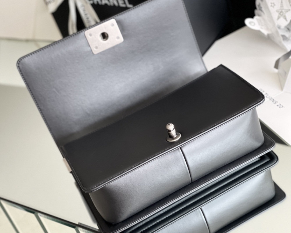 Chanel Leboy MM 25cm Mirror Boutique