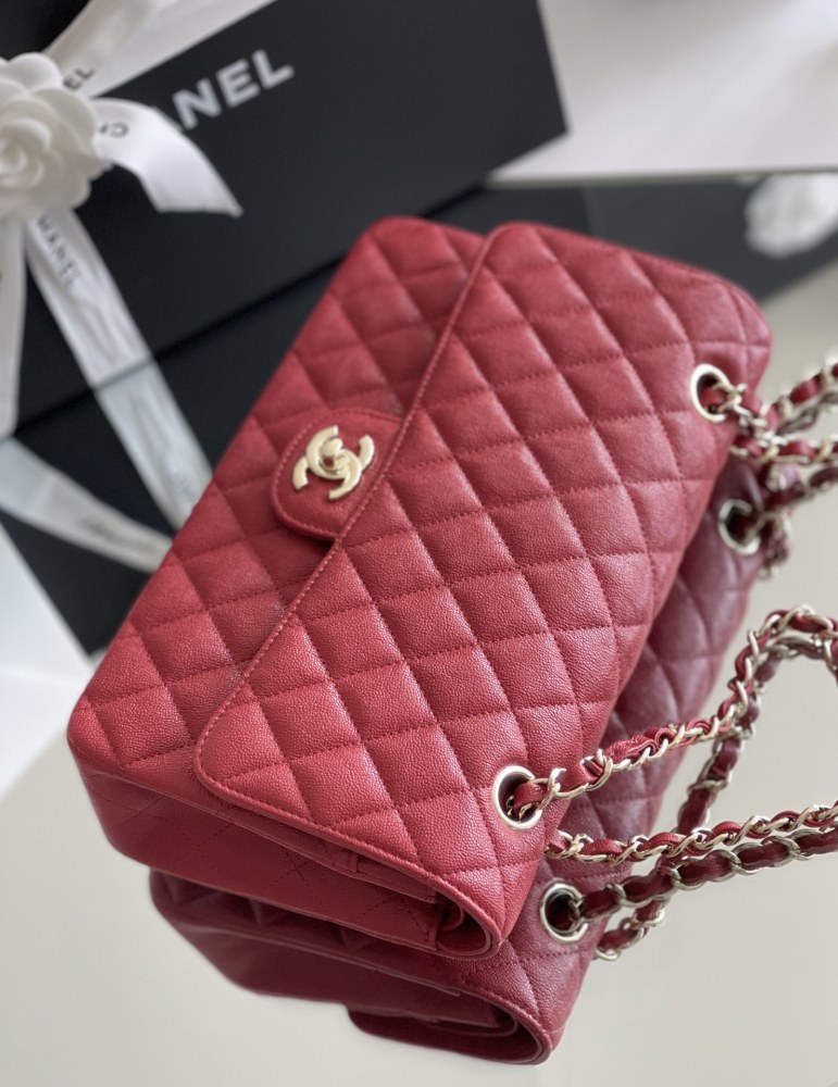 Chanel 𝘾𝙡𝙖𝙨𝙨𝙞𝙘 𝙁𝙡𝙖𝙥 bag MM 25cm Mirror Boutique