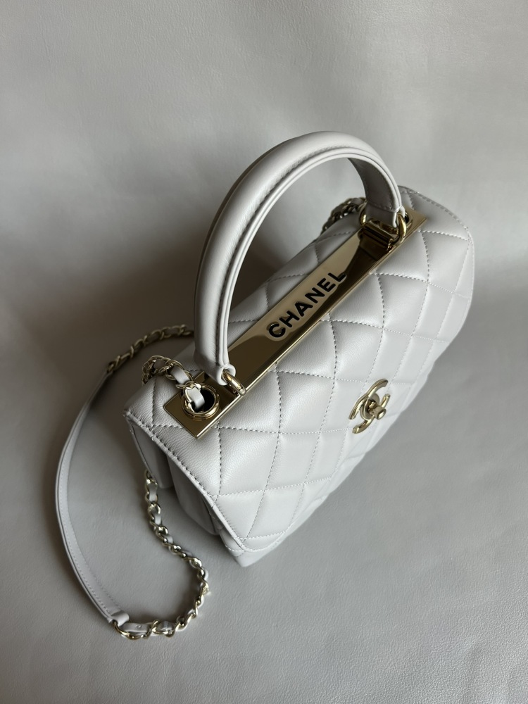 Chanel Trendy CC 22B Mirror Boutique