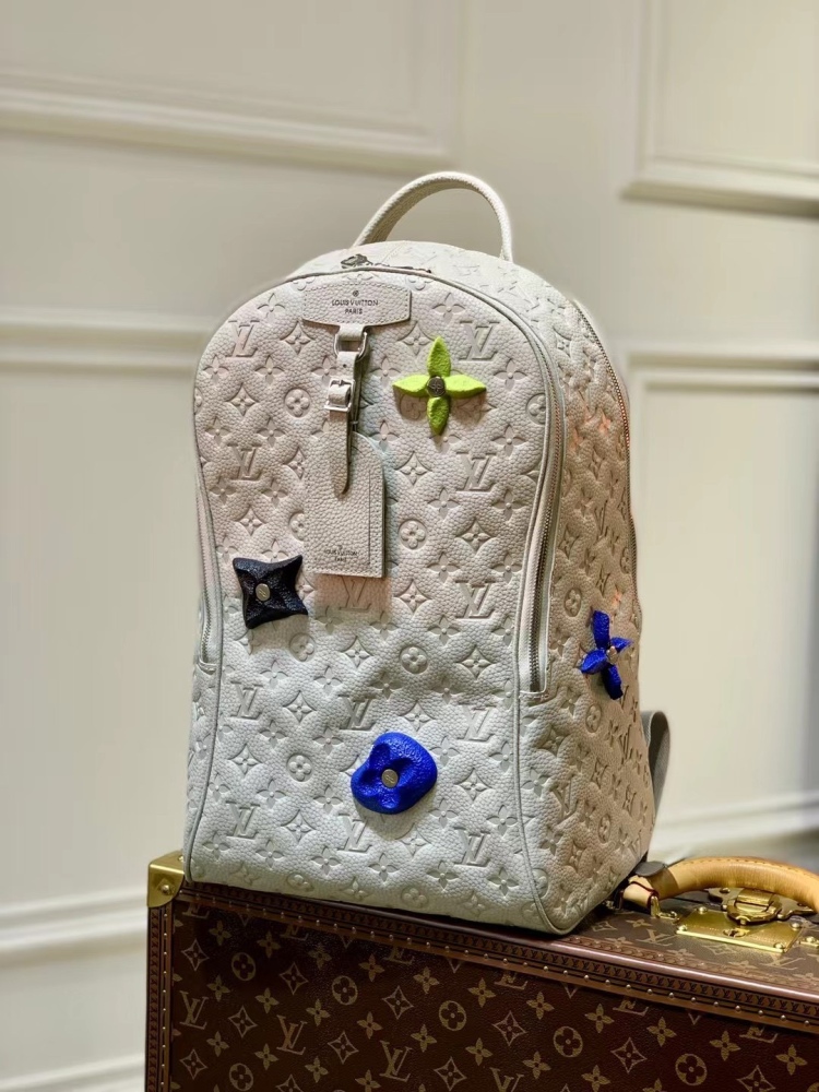 Louis Vuitton Ellipse Mirror boutique