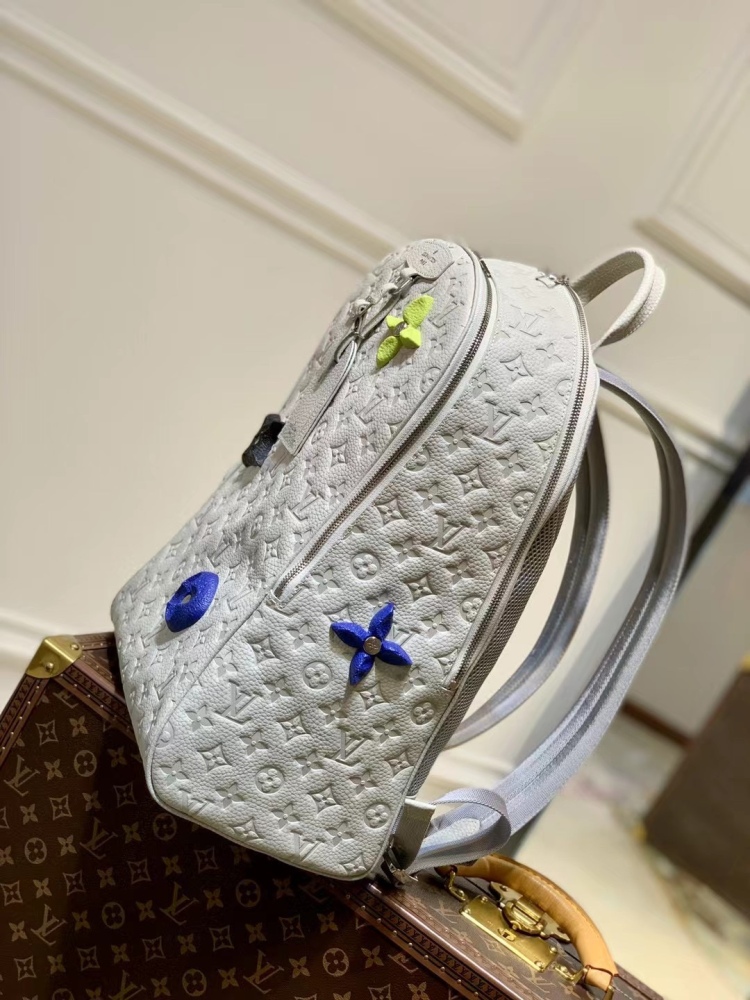 Louis Vuitton Ellipse Mirror boutique