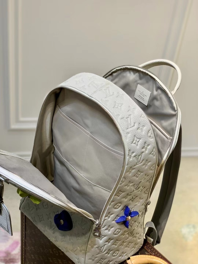 Louis Vuitton Ellipse Mirror boutique