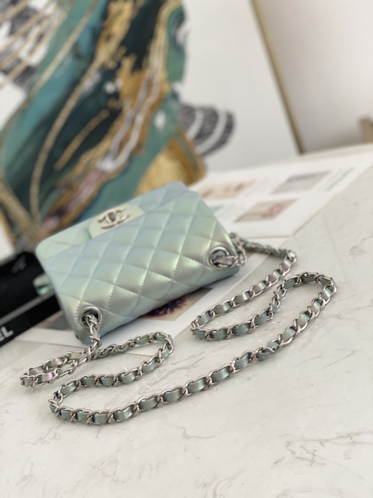 Chanel Fatty Fang  Pearlescent Mirror Boutique