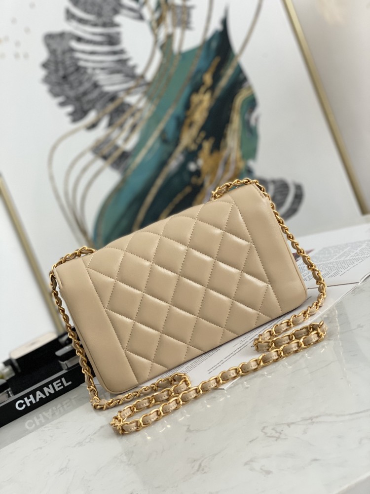 Chanel  Flap Bag Mirror Boutique