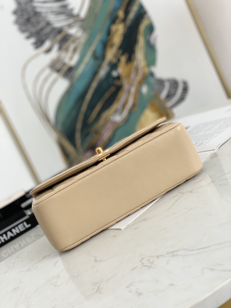 Chanel  Flap Bag Mirror Boutique