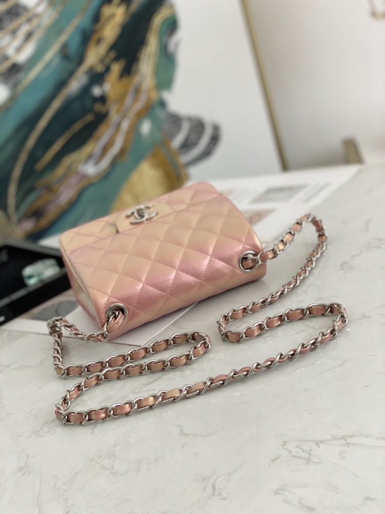Chanel Fatty Fang  Pearlescent Mirror Boutique