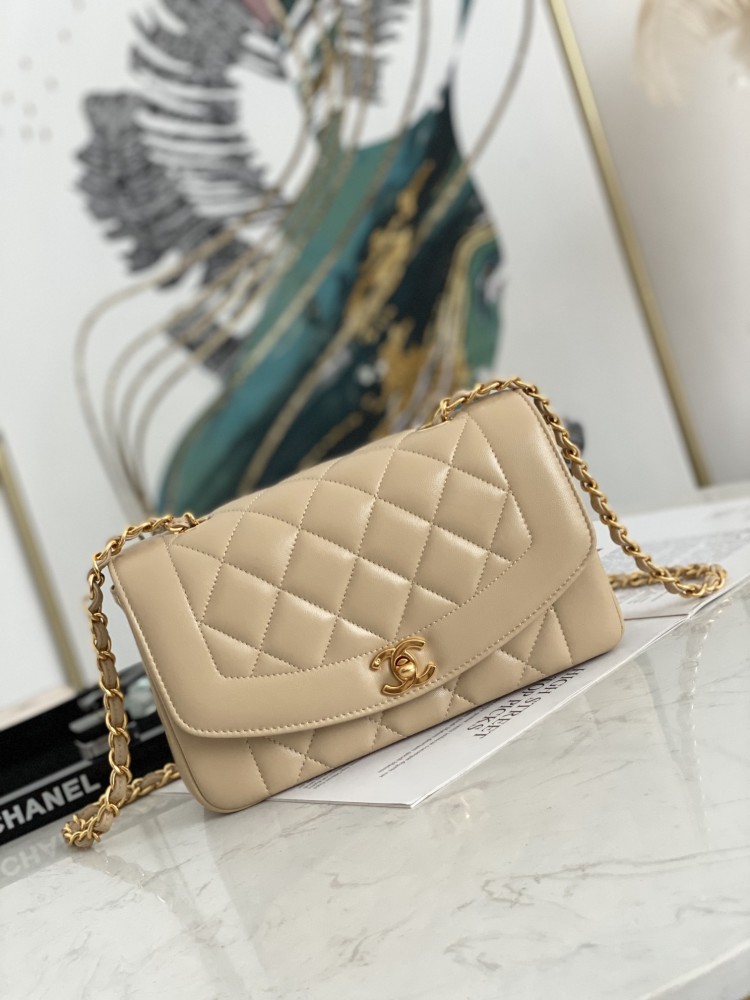 Chanel  Flap Bag Mirror Boutique