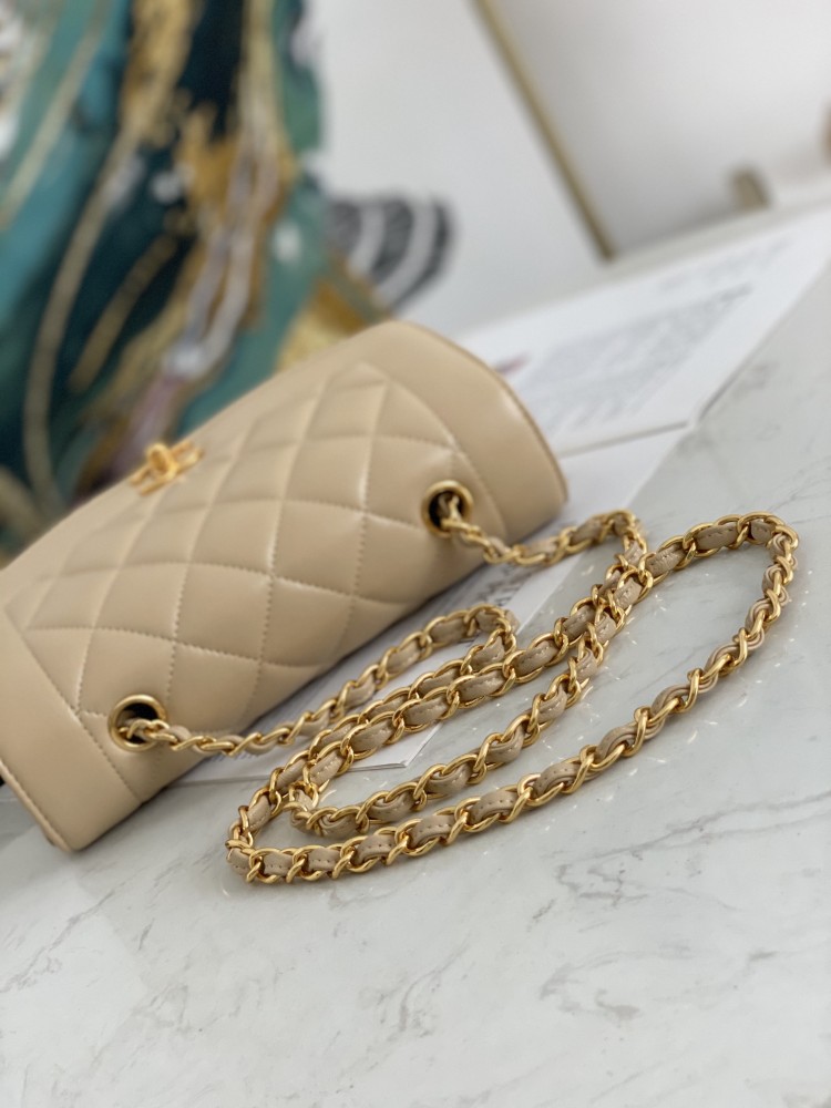 Chanel  Flap Bag Mirror Boutique