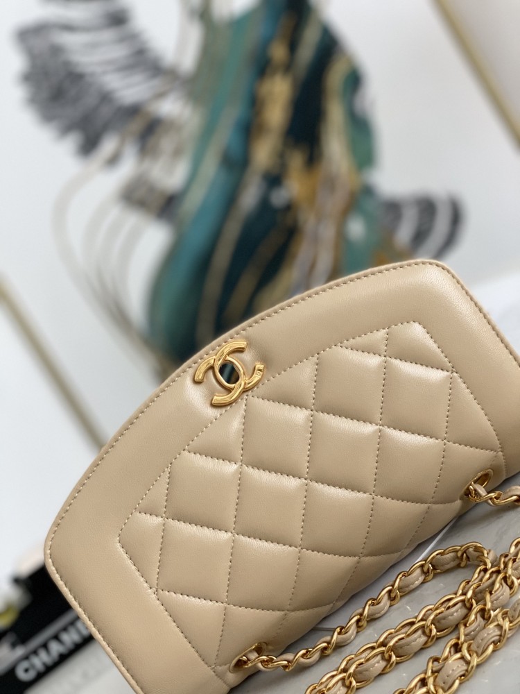 Chanel  Flap Bag Mirror Boutique