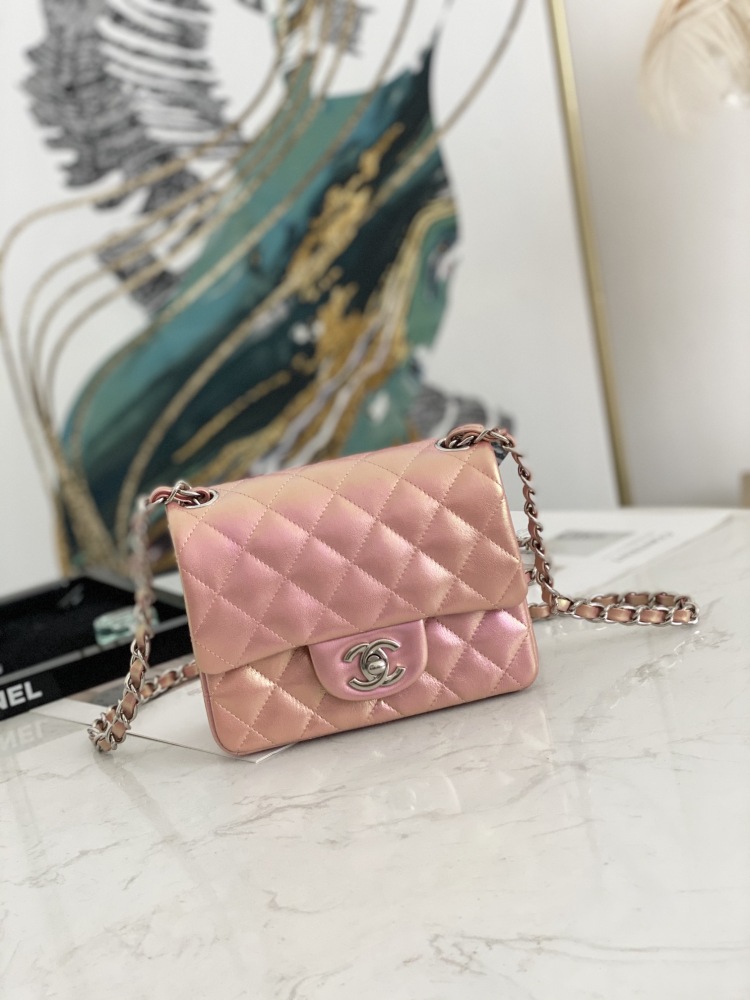 Chanel Fatty Fang  Pearlescent Mirror Boutique