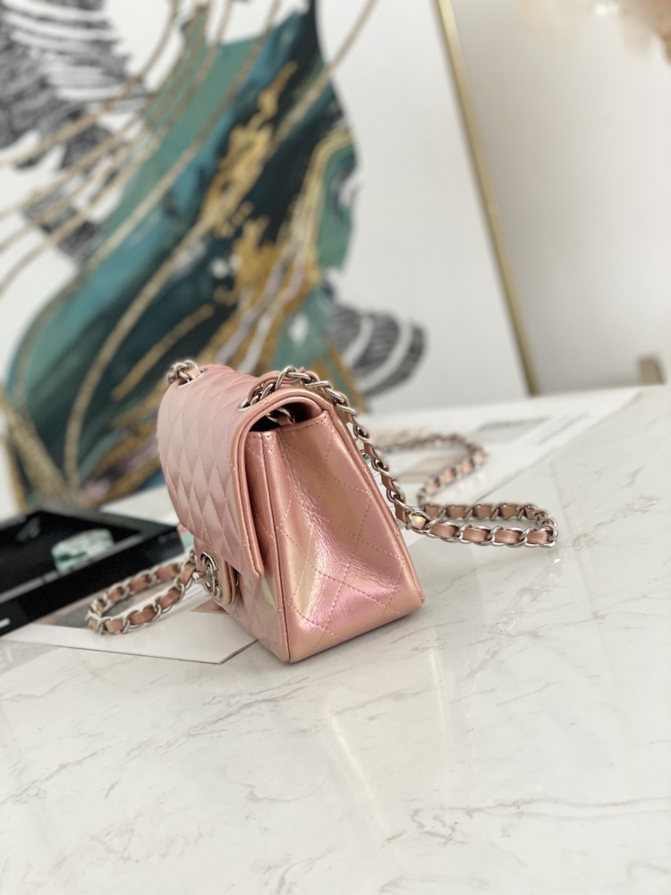 Chanel Fatty Fang  Pearlescent Mirror Boutique