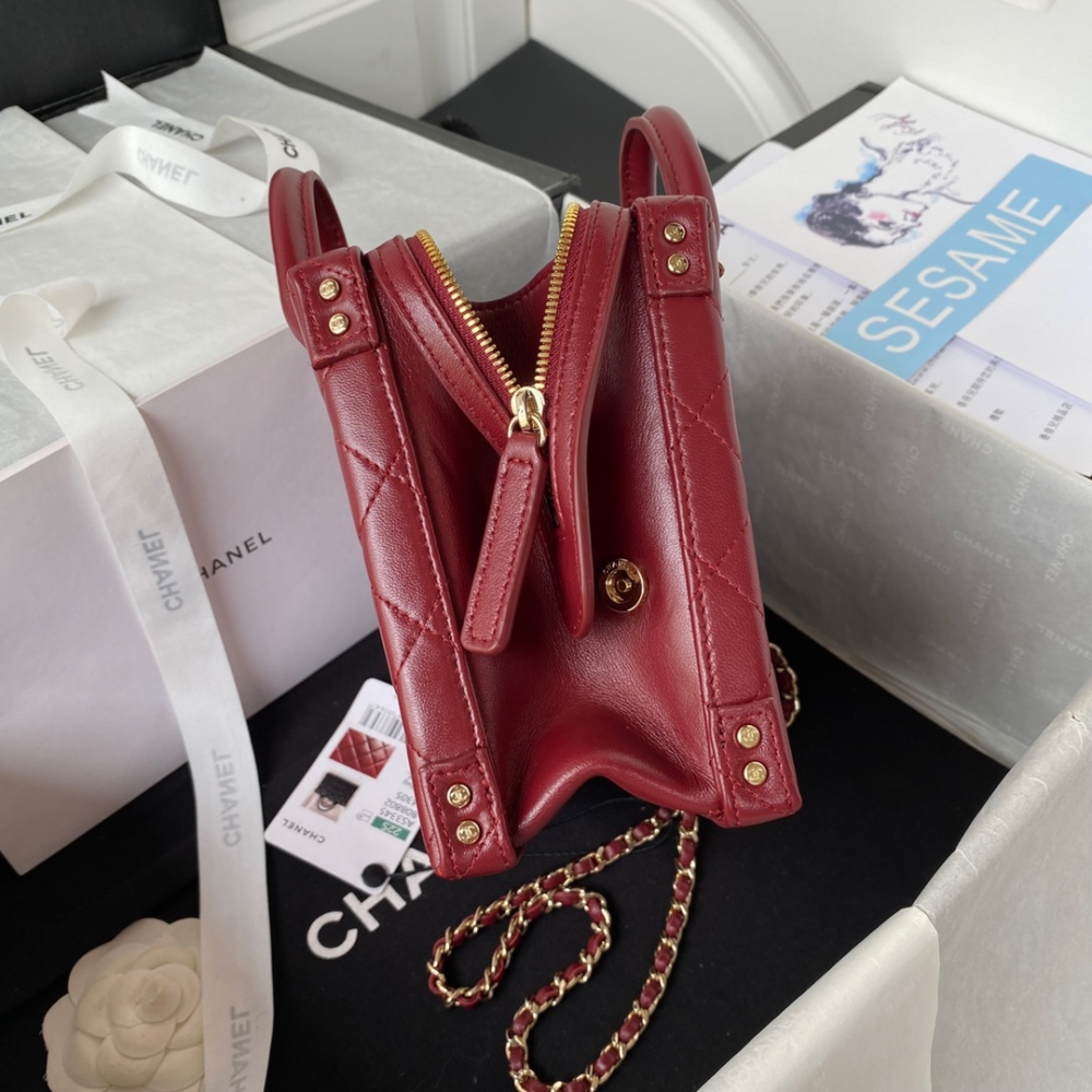 Chanel vanity box 22B Mirror Boutique