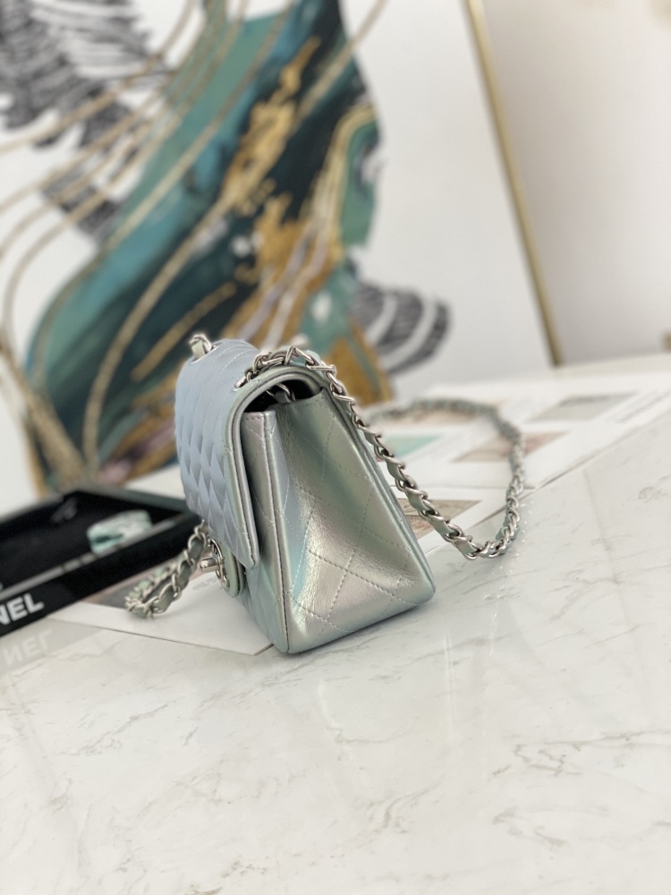 Chanel Fatty Fang  Pearlescent Mirror Boutique