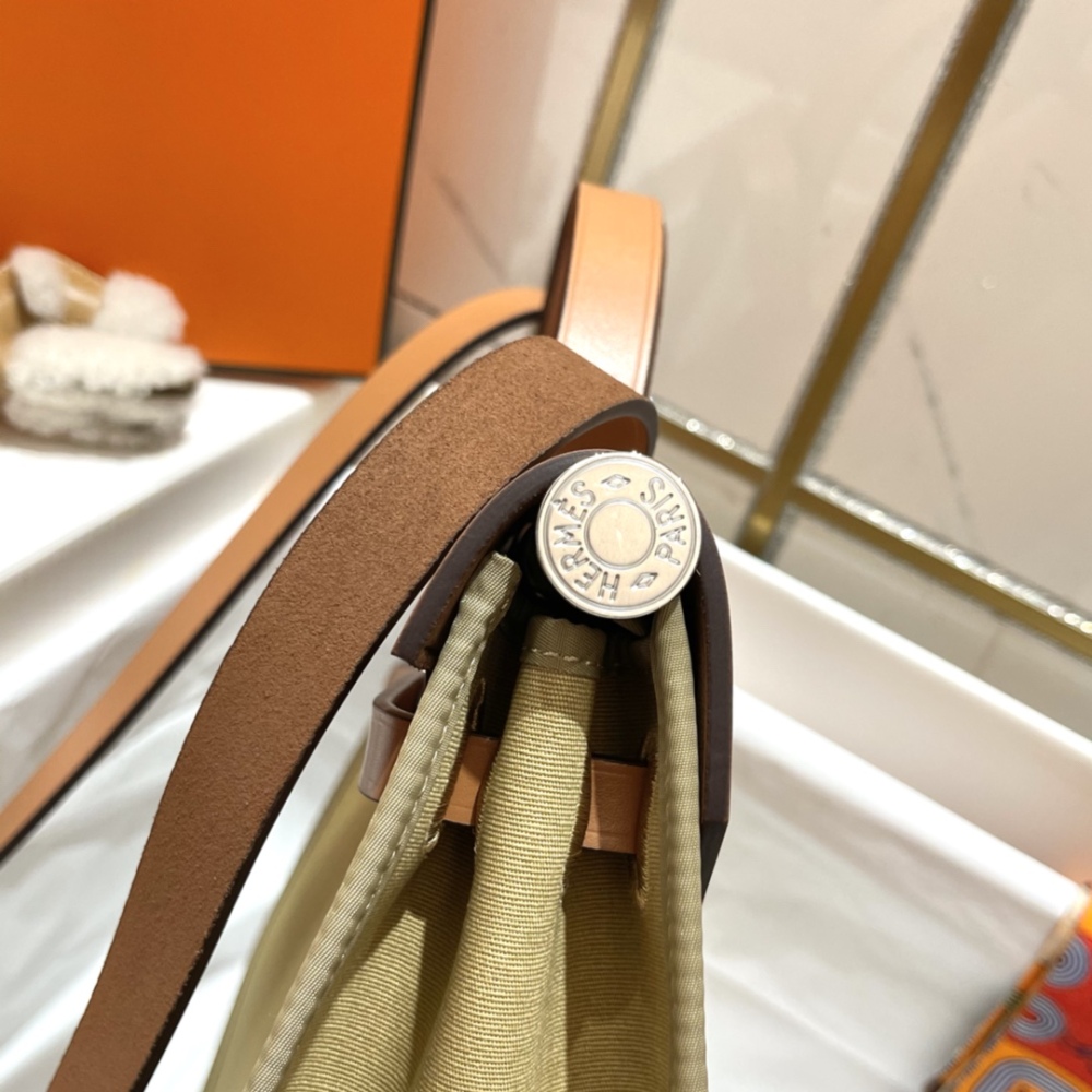 Hermès Bespoke HERBAG Pegasus 31cm Handmade Mirror Boutique
