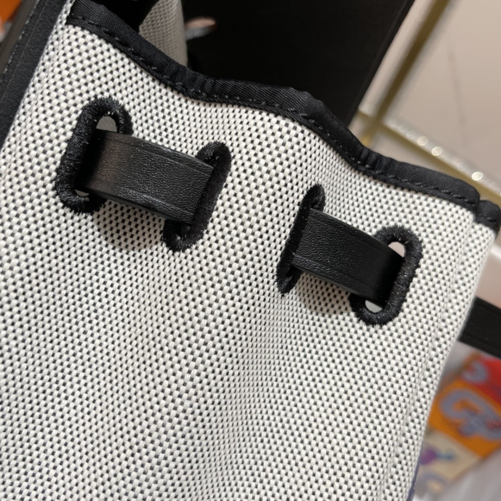 Hermès Bespoke HERBAG Pegasus 31cm Handmade Mirror Boutique