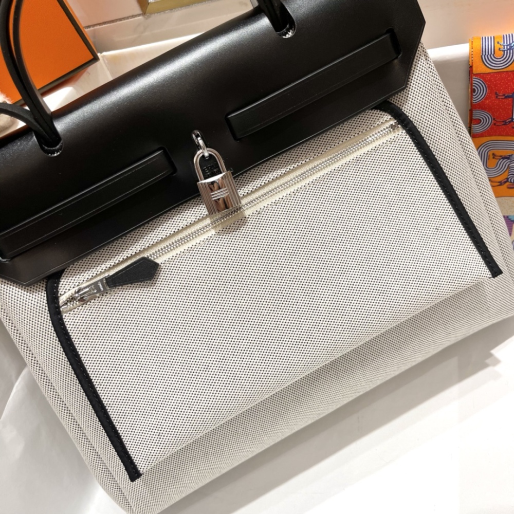 Hermès Bespoke HERBAG Pegasus 31cm Handmade Mirror Boutique
