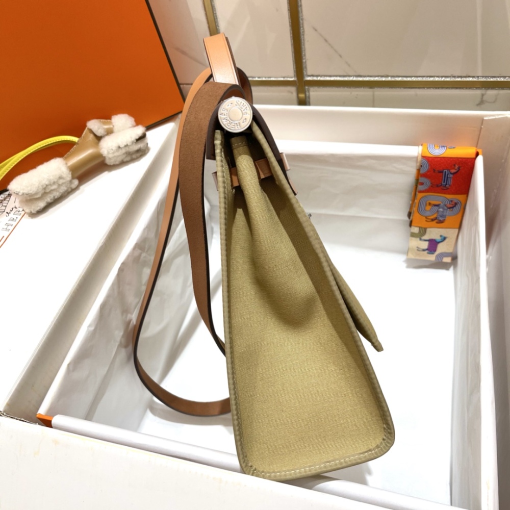 Hermès Bespoke HERBAG Pegasus 31cm Handmade Mirror Boutique
