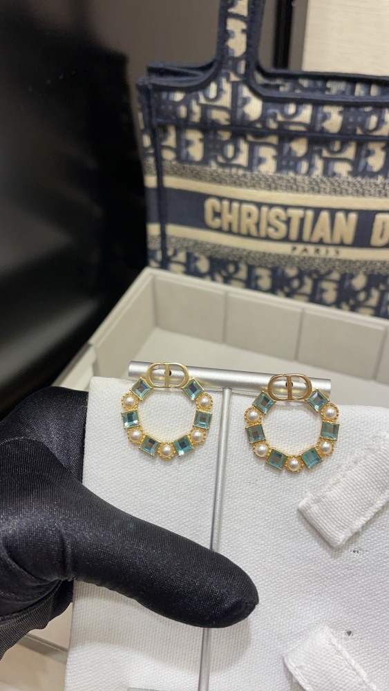 DIOR stud earrings