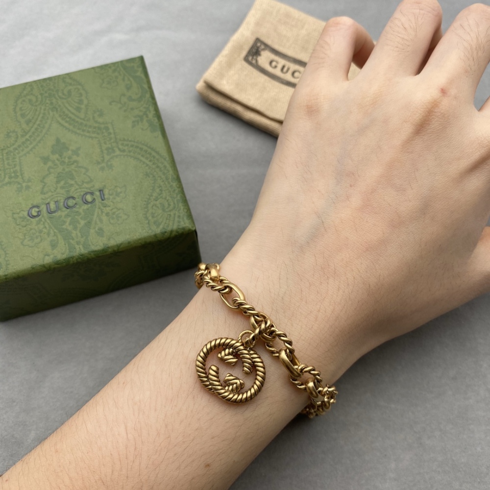 GUCCI bracelet