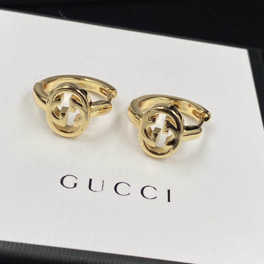 Gucci stud earrings
