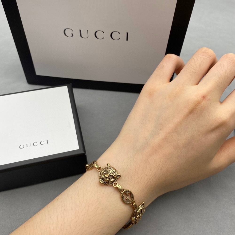 GUCCI bracelet