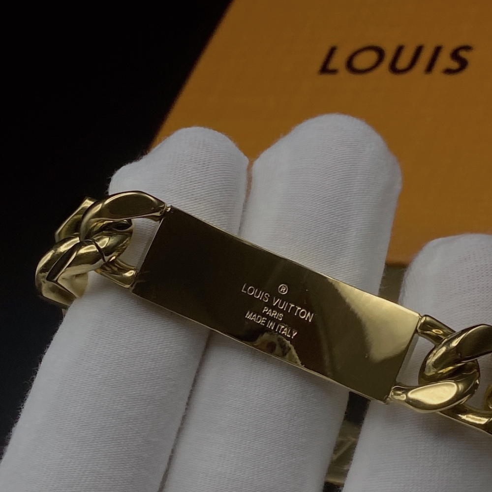LV bracelet