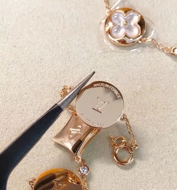 LV  bracelet