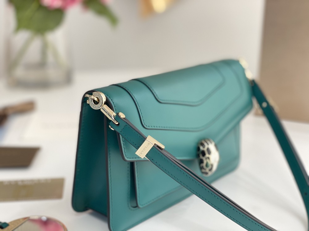 Bulgari EAST-WEST 2022 Mirror Boutique