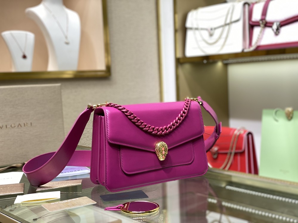 Bulgari 𝙎𝙀𝙍𝙋𝙀𝙉𝙏𝙄 𝙁𝙊𝙍𝙀𝙑𝙀 Maxi Chain bag Mirror Boutique