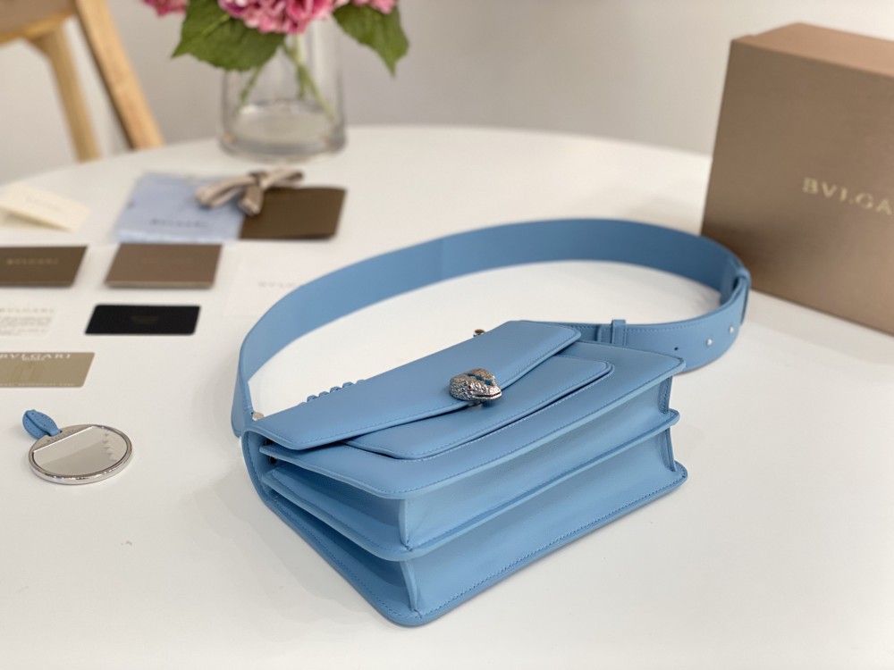 Bulgari 𝙎𝙀𝙍𝙋𝙀𝙉𝙏𝙄 𝙁𝙊𝙍𝙀𝙑𝙀 Maxi Chain bag Mirror Boutique