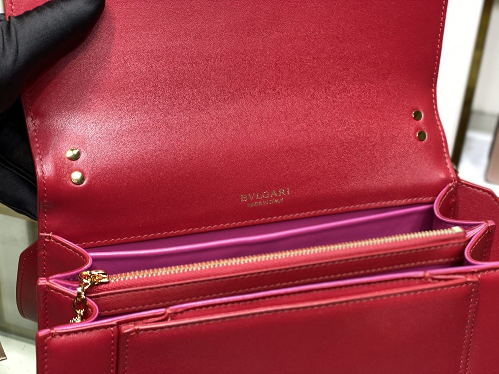 Bulgari 𝙎𝙀𝙍𝙋𝙀𝙉𝙏𝙄 𝙁𝙊𝙍𝙀𝙑𝙀 Maxi Chain bag Mirror Boutique