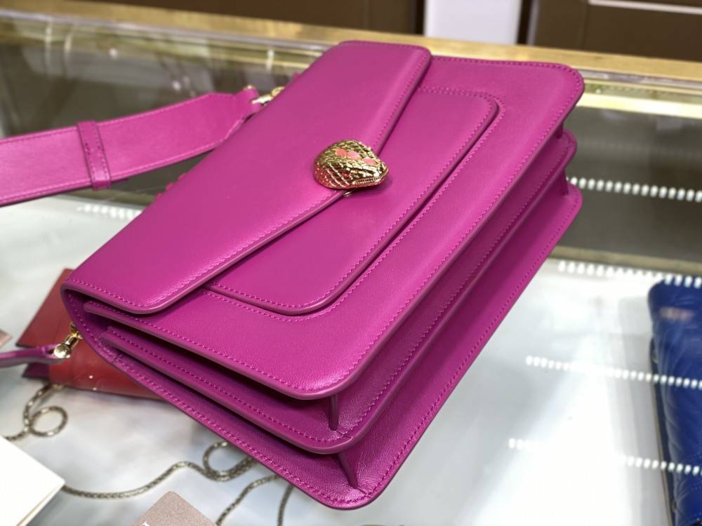 Bulgari 𝙎𝙀𝙍𝙋𝙀𝙉𝙏𝙄 𝙁𝙊𝙍𝙀𝙑𝙀 Maxi Chain bag Mirror Boutique