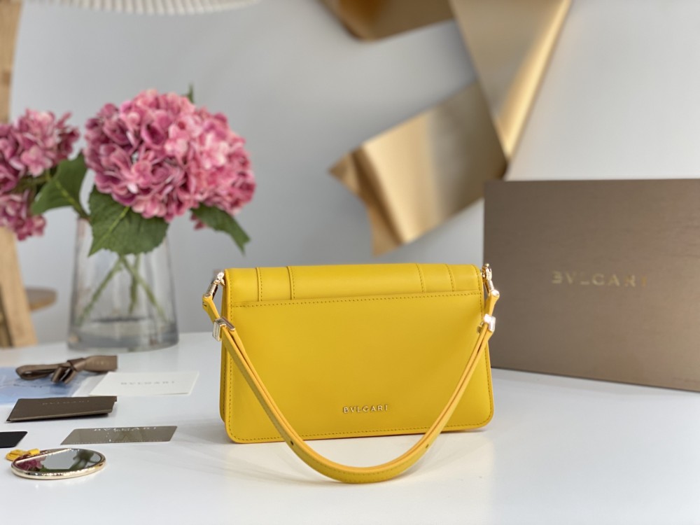 Bulgari EAST-WEST 2022 Mirror Boutique