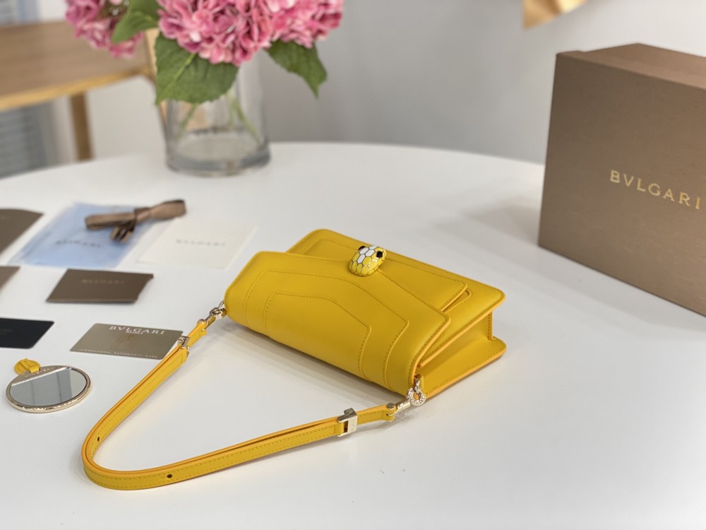 Bulgari EAST-WEST 2022 Mirror Boutique