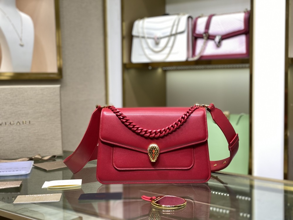 Bulgari 𝙎𝙀𝙍𝙋𝙀𝙉𝙏𝙄 𝙁𝙊𝙍𝙀𝙑𝙀 Maxi Chain bag Mirror Boutique