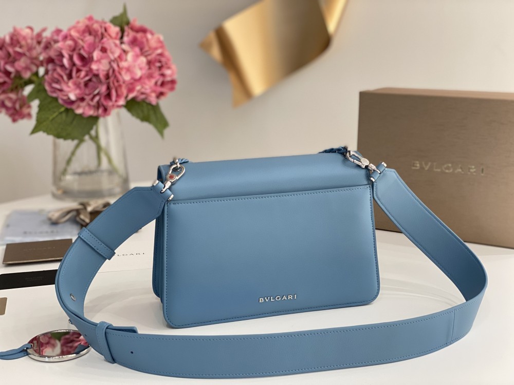 Bulgari 𝙎𝙀𝙍𝙋𝙀𝙉𝙏𝙄 𝙁𝙊𝙍𝙀𝙑𝙀 Maxi Chain bag Mirror Boutique