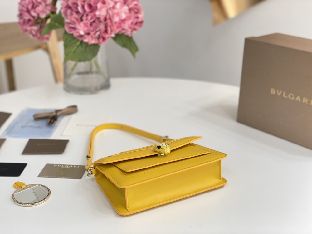 Bulgari EAST-WEST 2022 Mirror Boutique