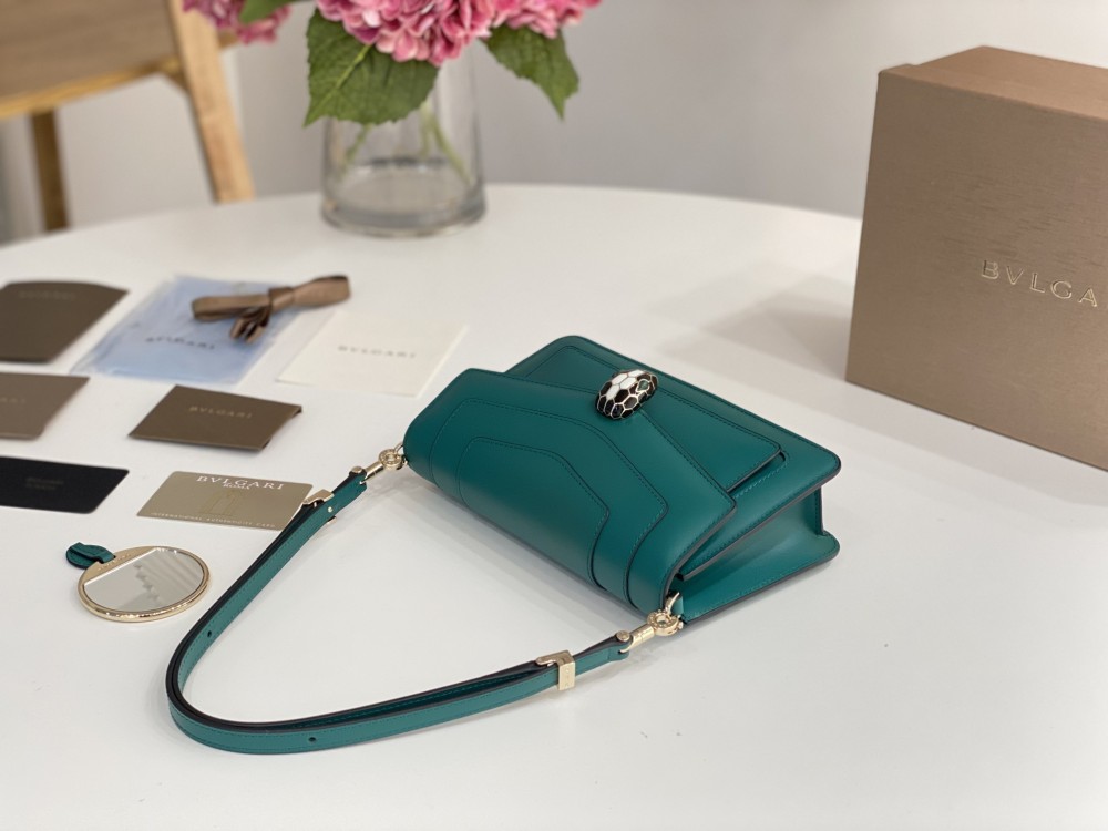 Bulgari EAST-WEST 2022 Mirror Boutique