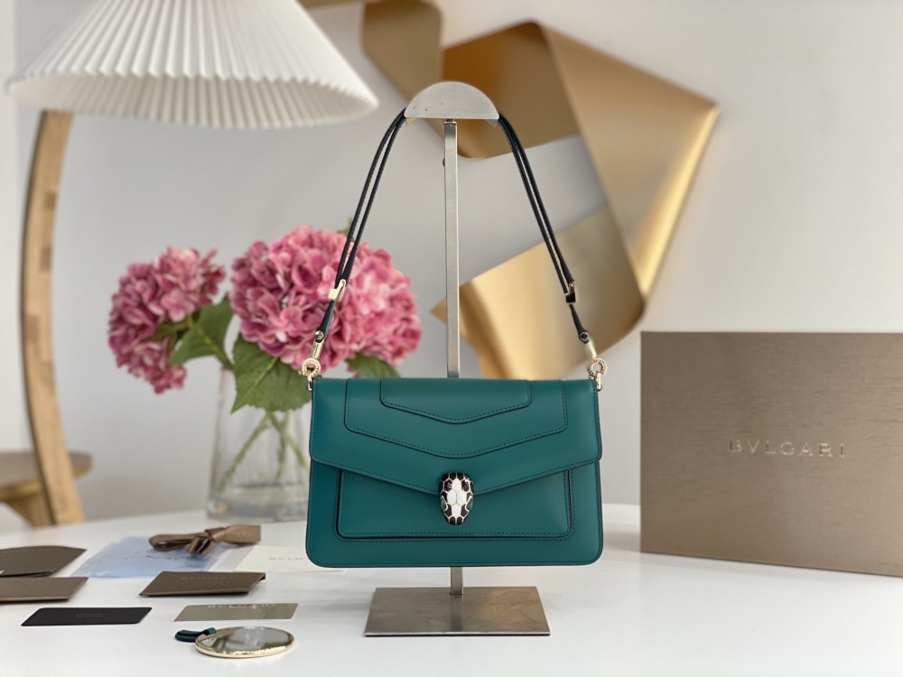 Bulgari EAST-WEST 2022 Mirror Boutique