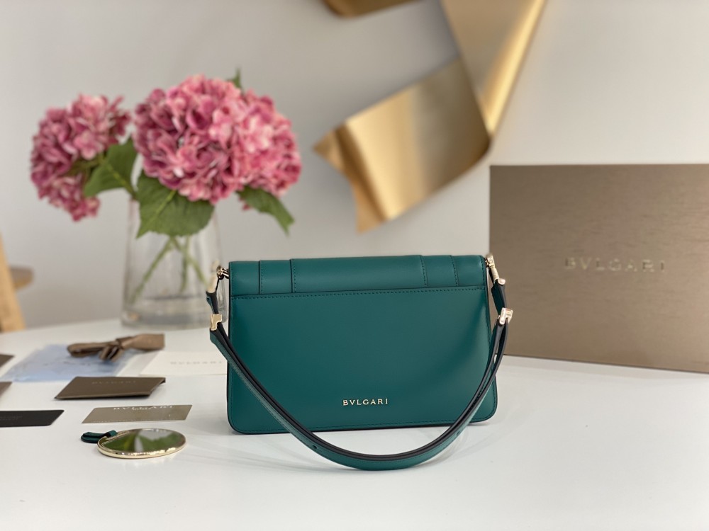 Bulgari EAST-WEST 2022 Mirror Boutique