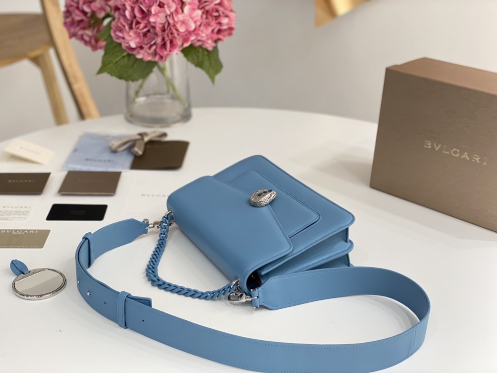 Bulgari 𝙎𝙀𝙍𝙋𝙀𝙉𝙏𝙄 𝙁𝙊𝙍𝙀𝙑𝙀 Maxi Chain bag Mirror Boutique