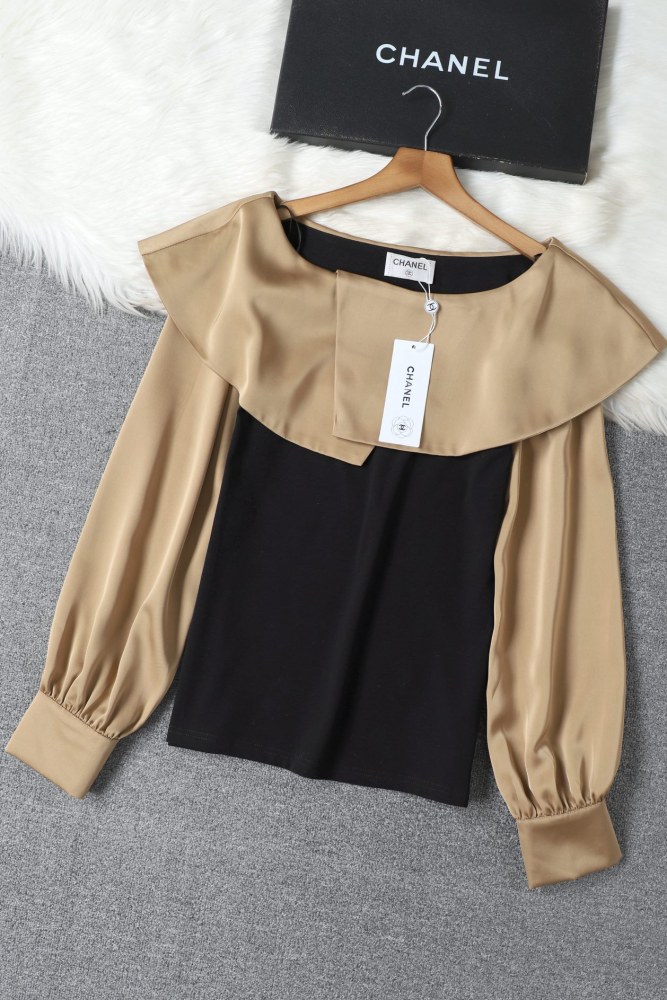 Chanel top