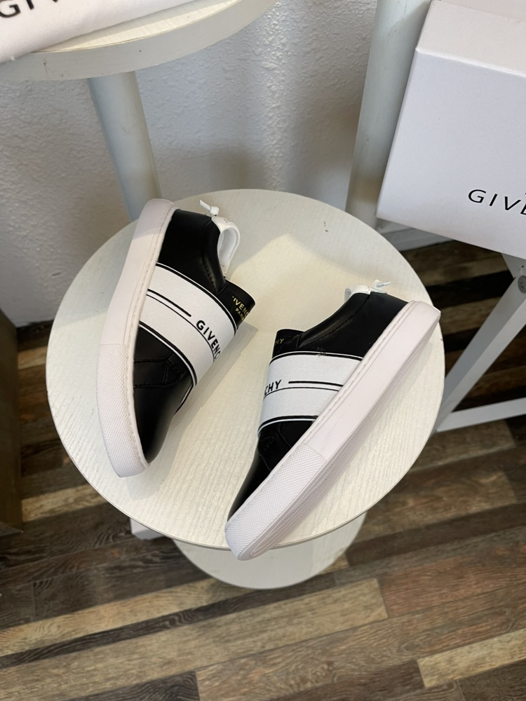 GIVENCH kids shoes