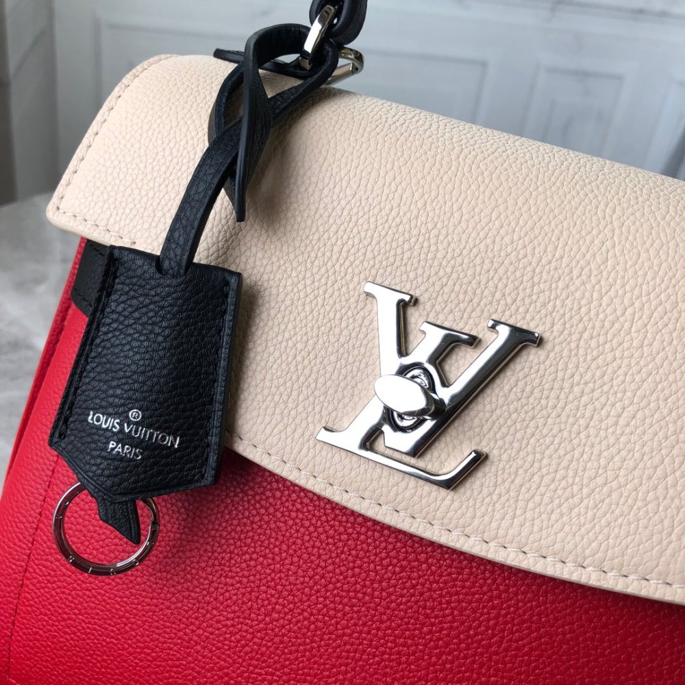 Louis Vuitton Lockme Day  BB M53950 mirror boutique