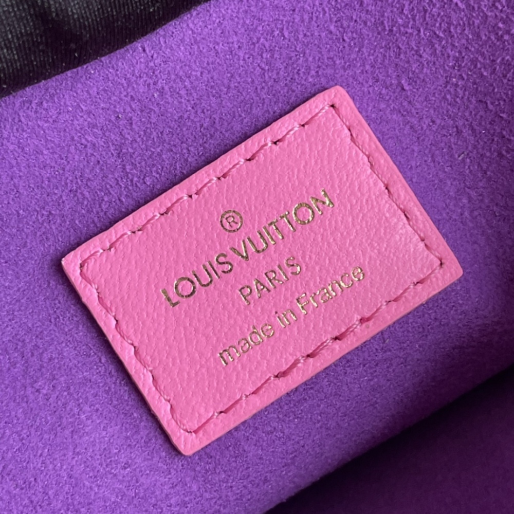 Louis Vuitton Coussin Monogram  M58628 mirror Boutique
